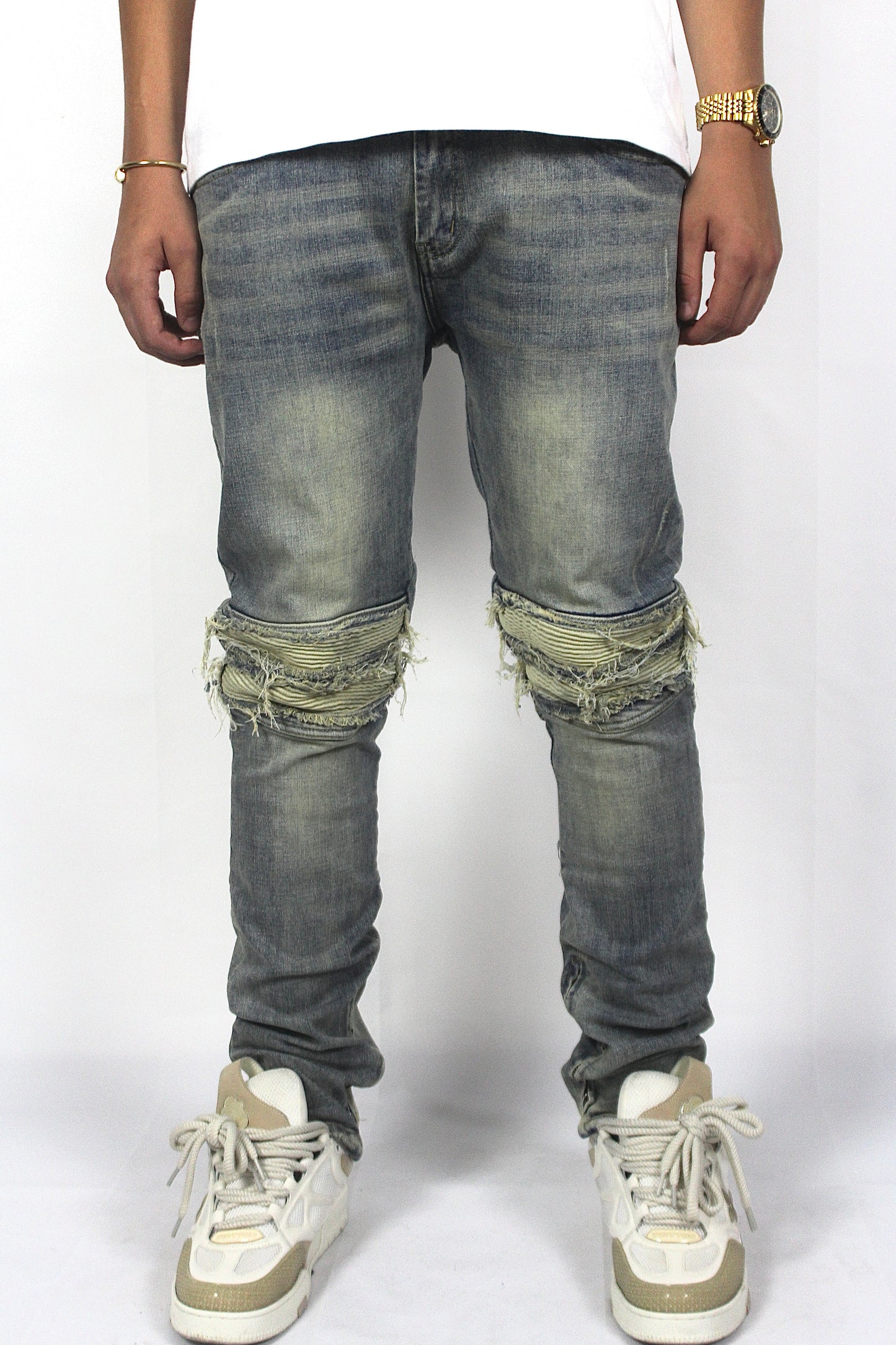 Jean zippé en denim délavé